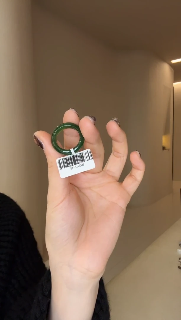 未镶嵌戒指和田玉18码俄碧（浅）