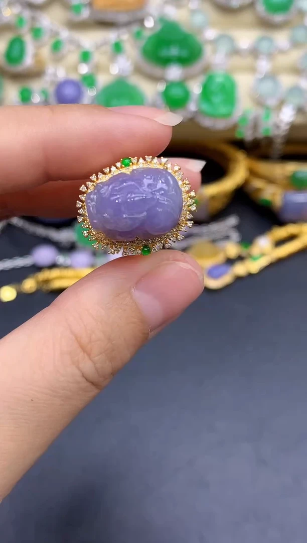 18K金镶嵌戒指翡翠320-中国好珍宝