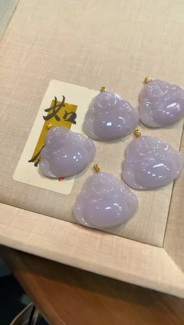 颈饰18K金镶嵌翡翠佛公 多样性发一件