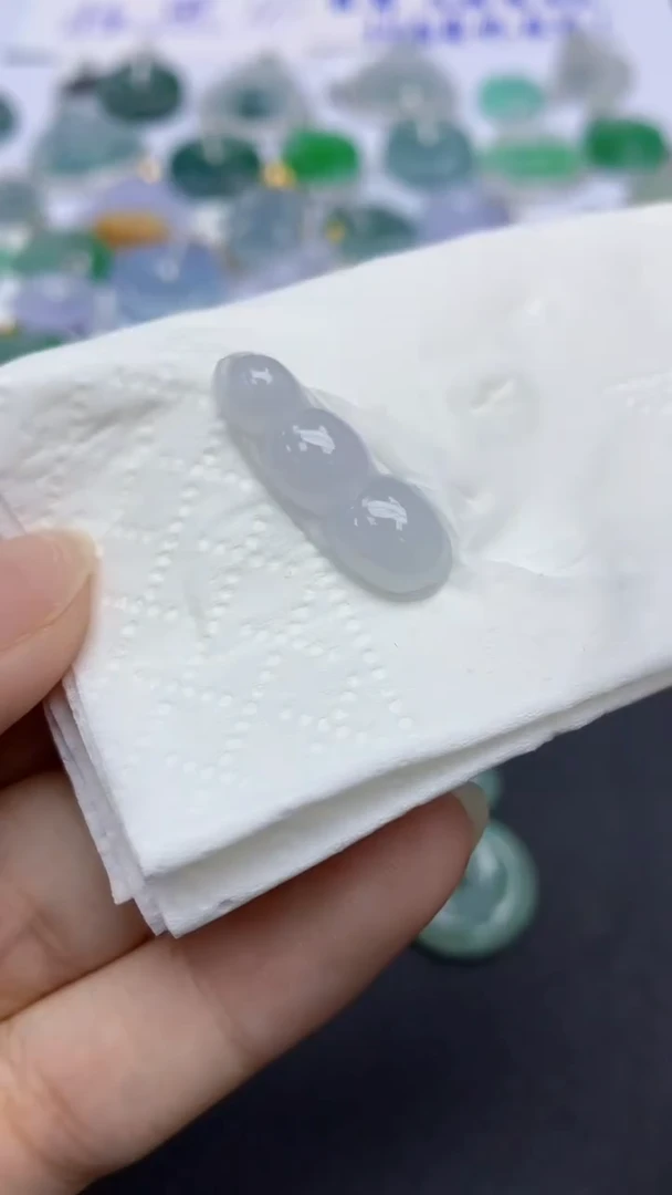 翡翠未镶嵌颈饰天然缅甸a货翡翠