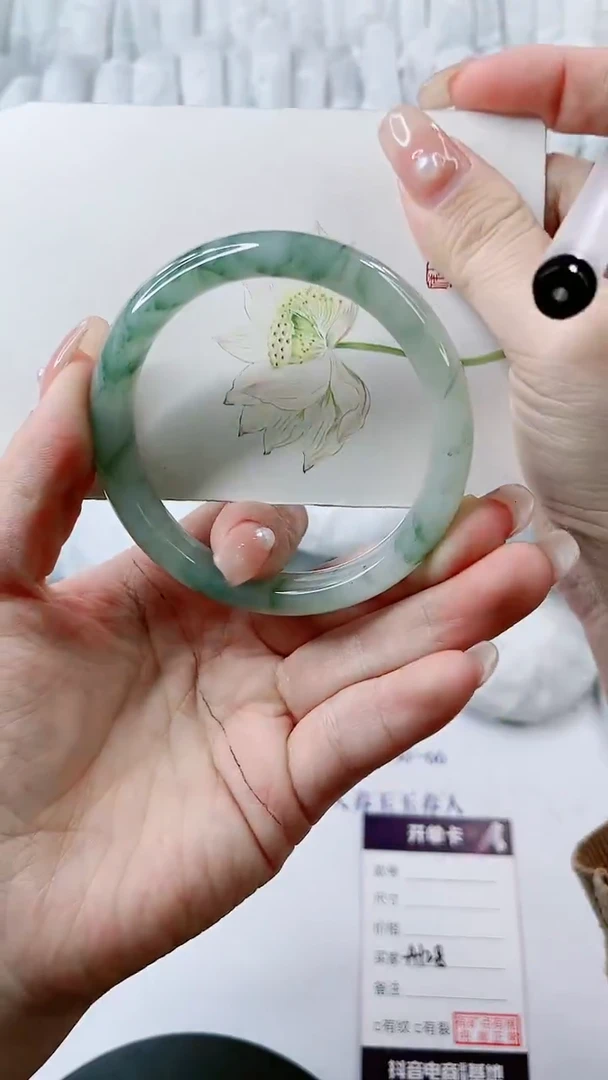 【闪购商品】石英质玉手镯未镶嵌多样性发货A36