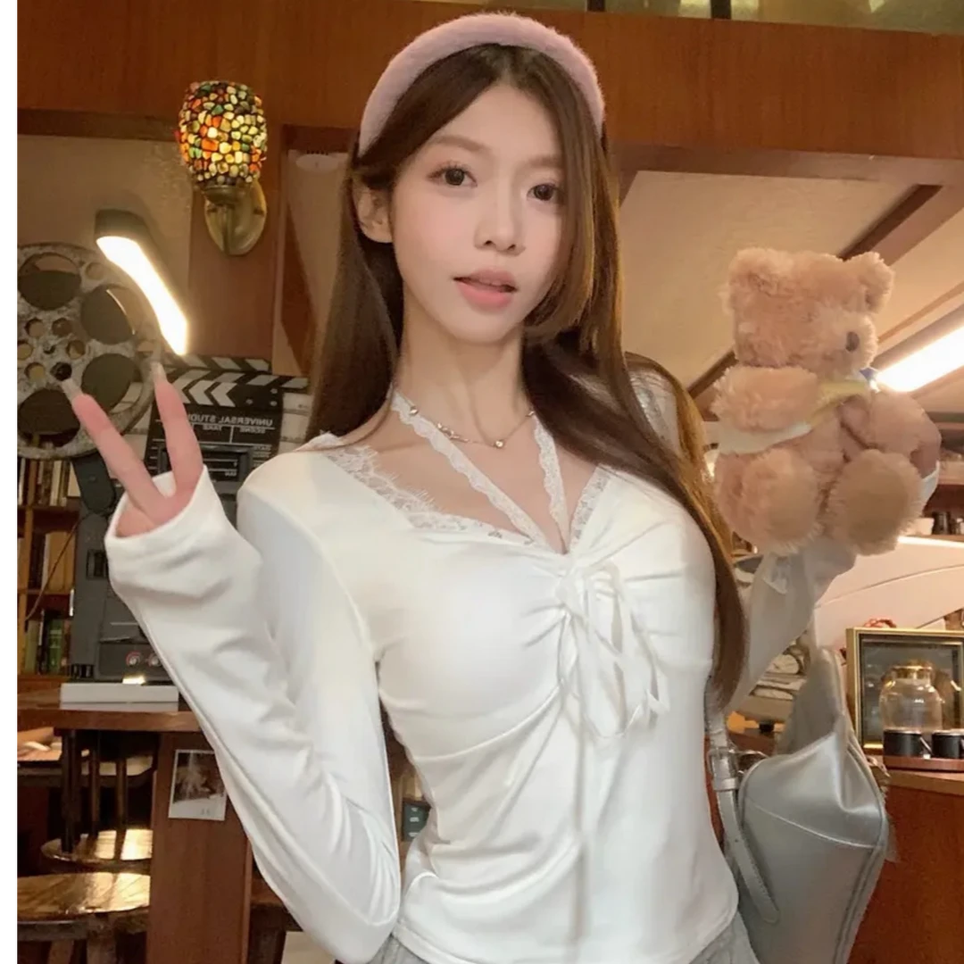 秋冬纯欲辣妹蕾丝挂脖长袖女带胸垫保暖显瘦显瘦加绒上衣