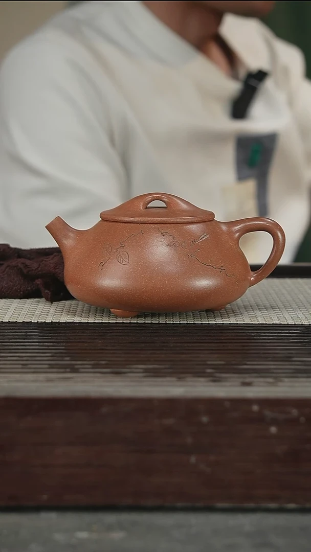 茶壶紫砂蒋凌云，带证350CC124号