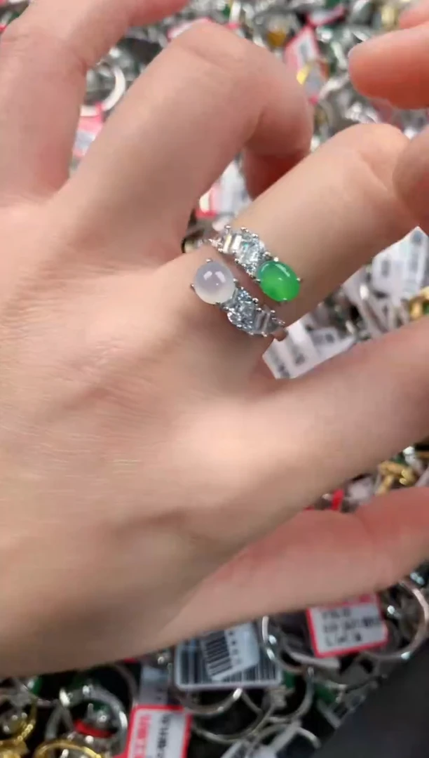 银S925镶嵌戒指翡翠111         9