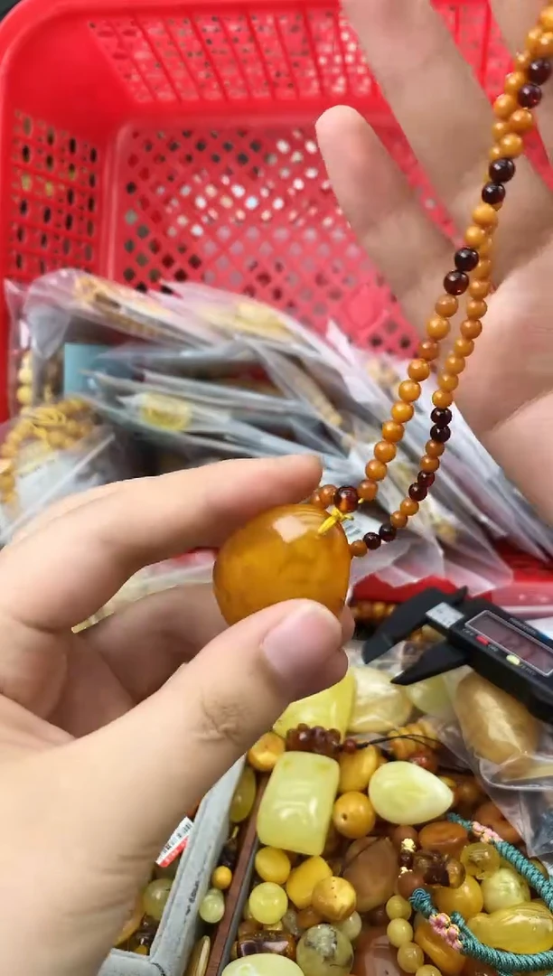 【闪购商品】未镶嵌琥珀珠宝奇石268