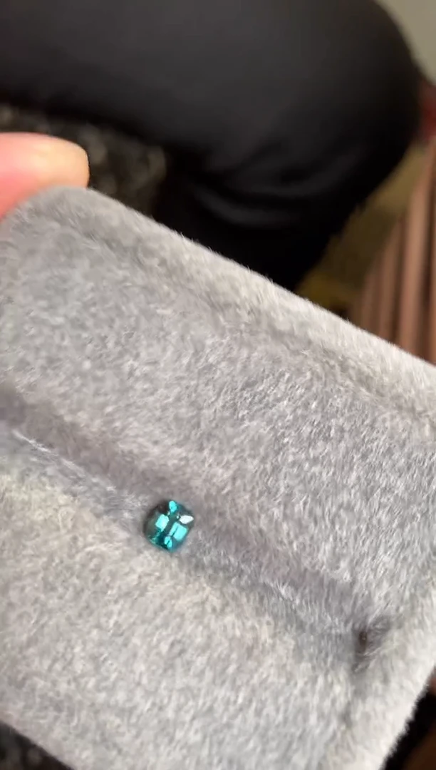 【闪购商品】尖晶石裸石未镶嵌a-301 0.56ct 钴