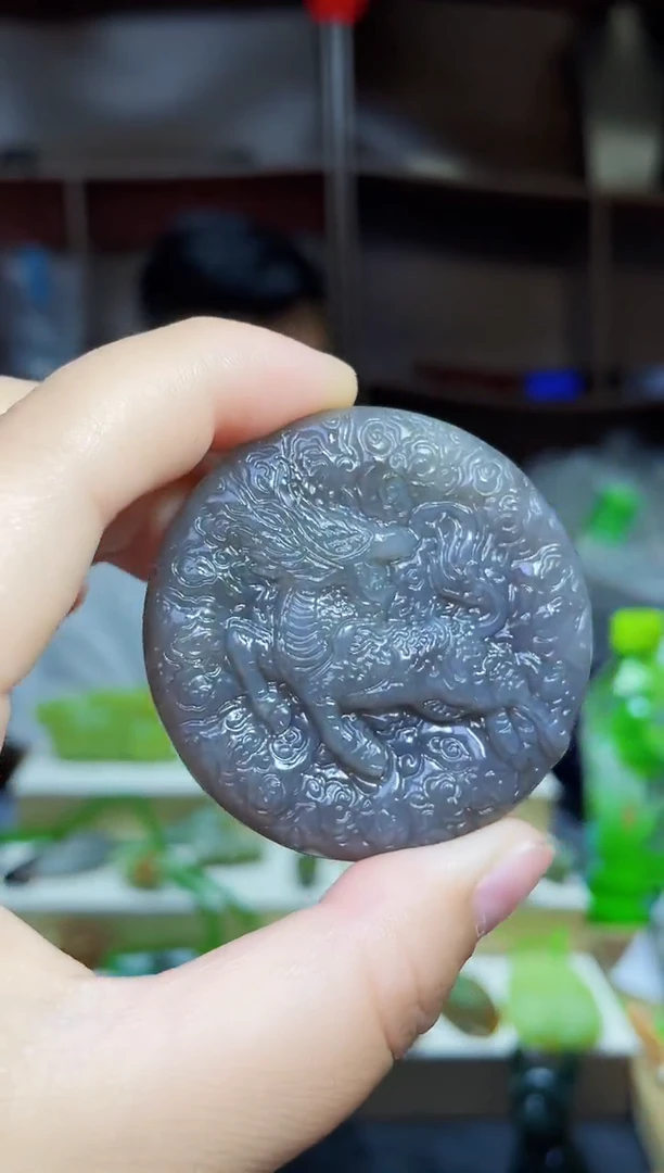 和田玉未镶嵌颈饰1