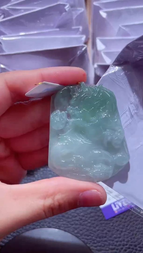 颈饰未镶嵌翡翠00003647