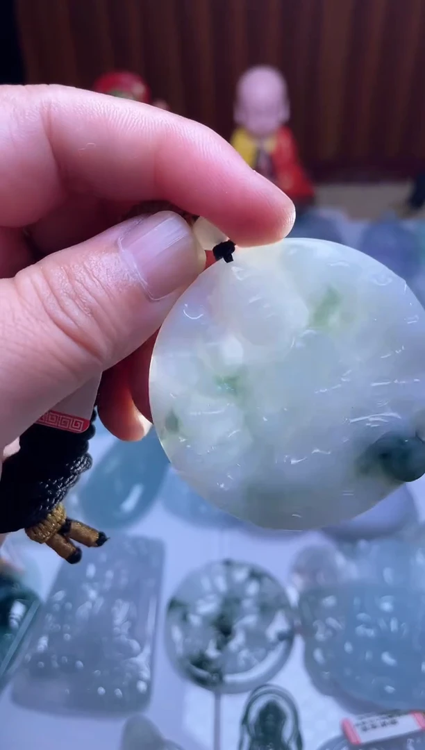颈饰未镶嵌翡翠1