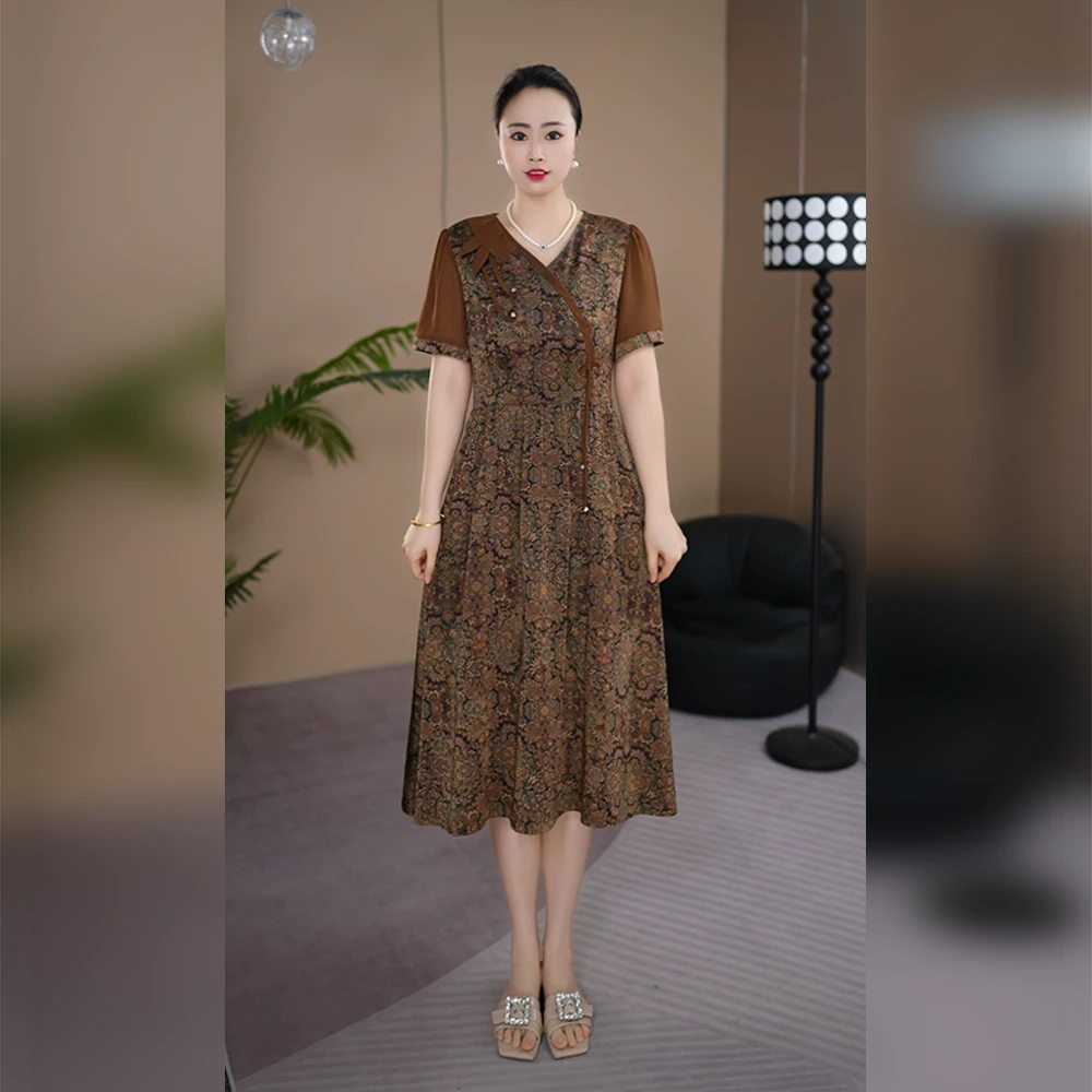 2025夏季新款洋气优雅时尚连衣裙遮肉显瘦大码碎花洋气时尚妈妈装