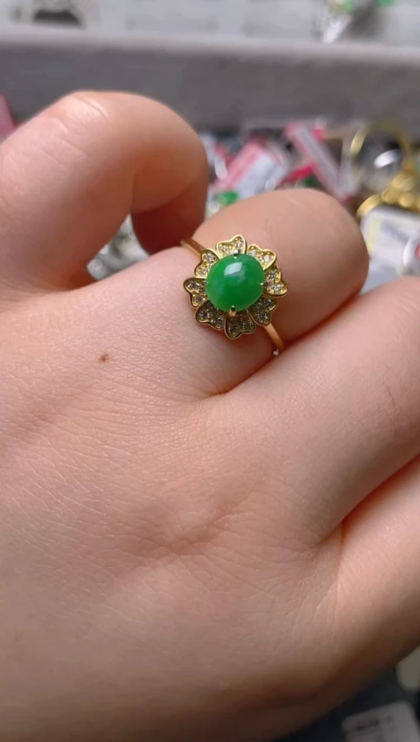 银S925镶嵌戒指翡翠百内无证书