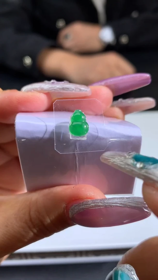 未镶嵌定制翡翠C****_翡翠