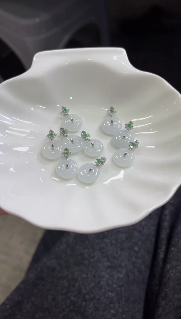 颈饰未镶嵌翡翠J153/多样性发一件/配绳子（小）