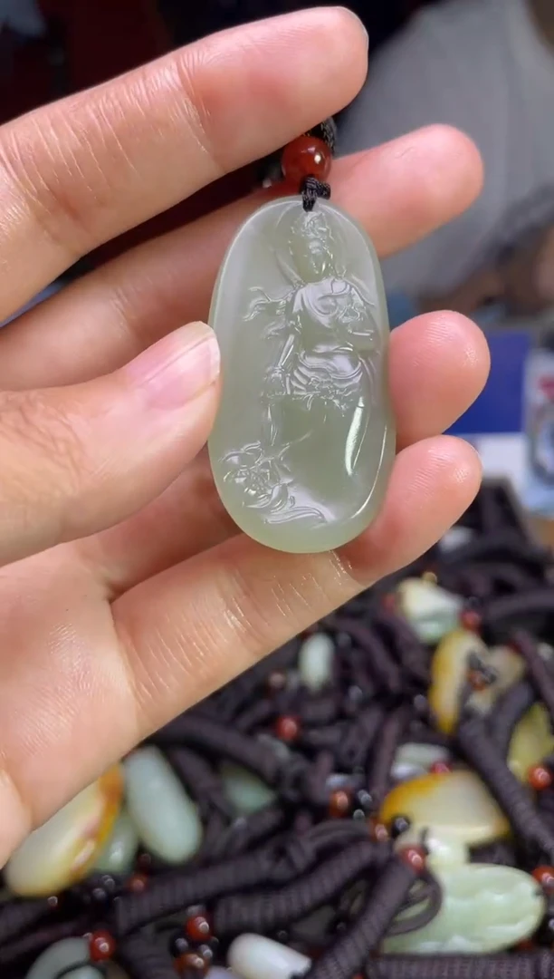 未镶嵌和田玉挂件1