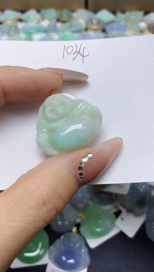 翡翠未镶嵌颈饰 天然翡翠A货