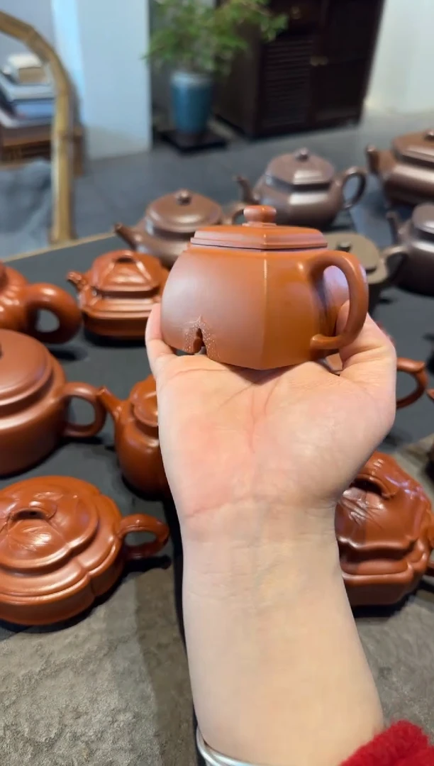 【闪购商品】紫砂茶壶小悟空 黄龙山朱泥