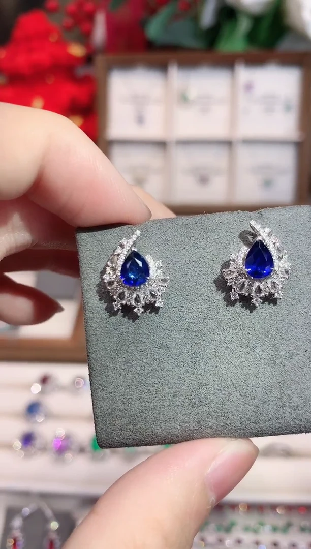 耳饰蓝宝石18K金镶嵌1.2ct/天然宝石/七天无理由