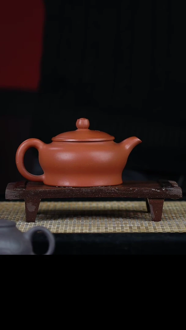 【闪购商品】手工原矿紫泥梵莲  180cc