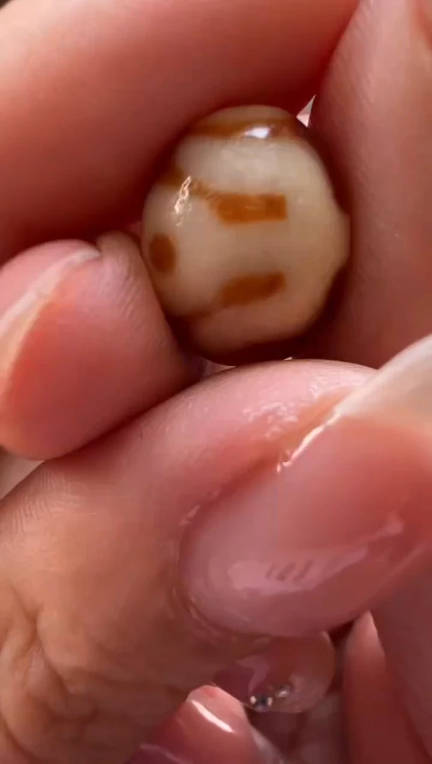 未镶嵌颈饰玛瑙/玉髓57.（微瑕）