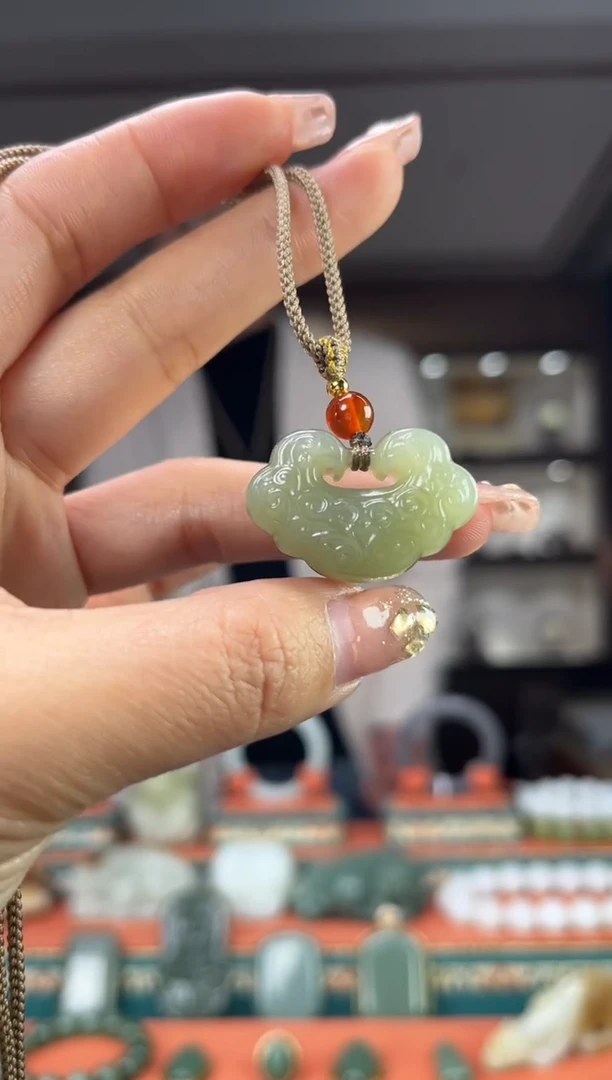 【闪购商品】和田玉颈饰未镶嵌1