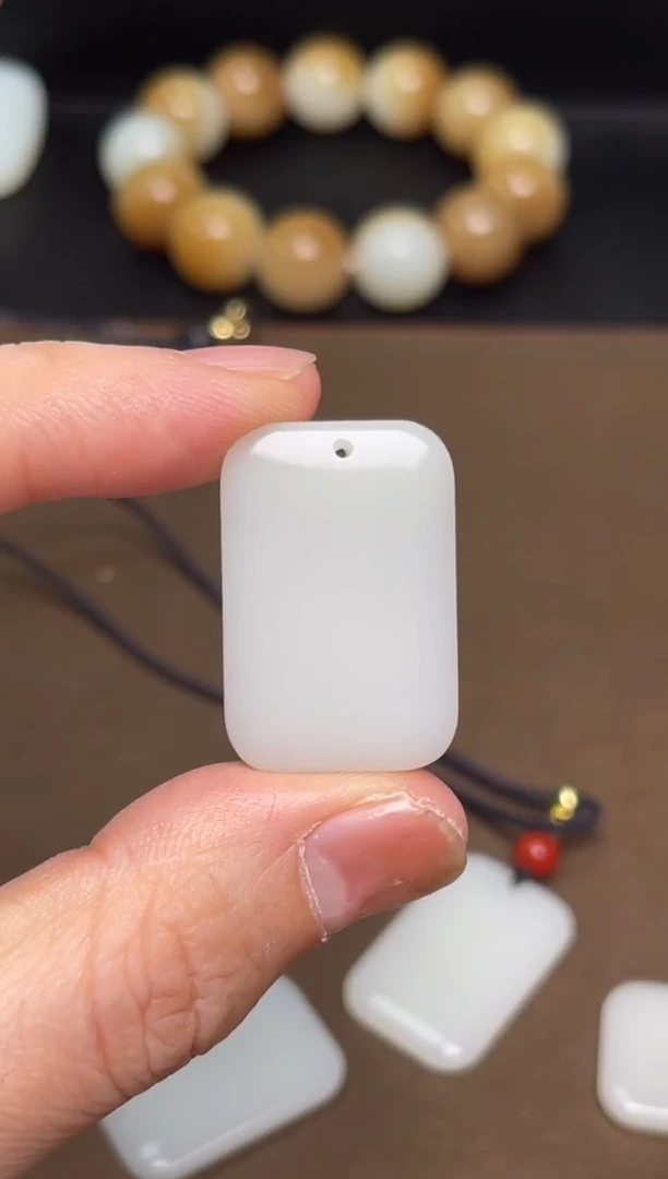 颈饰未镶嵌和田玉6