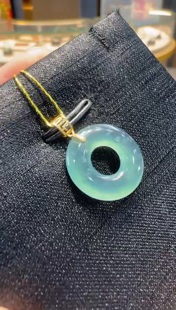 【闪购商品】翡翠吊坠(不含链)18K金镶嵌多样性发货一件