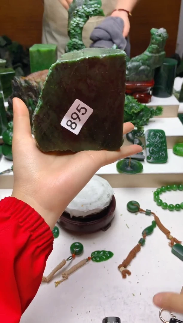 未镶嵌和田玉珠宝半成品1