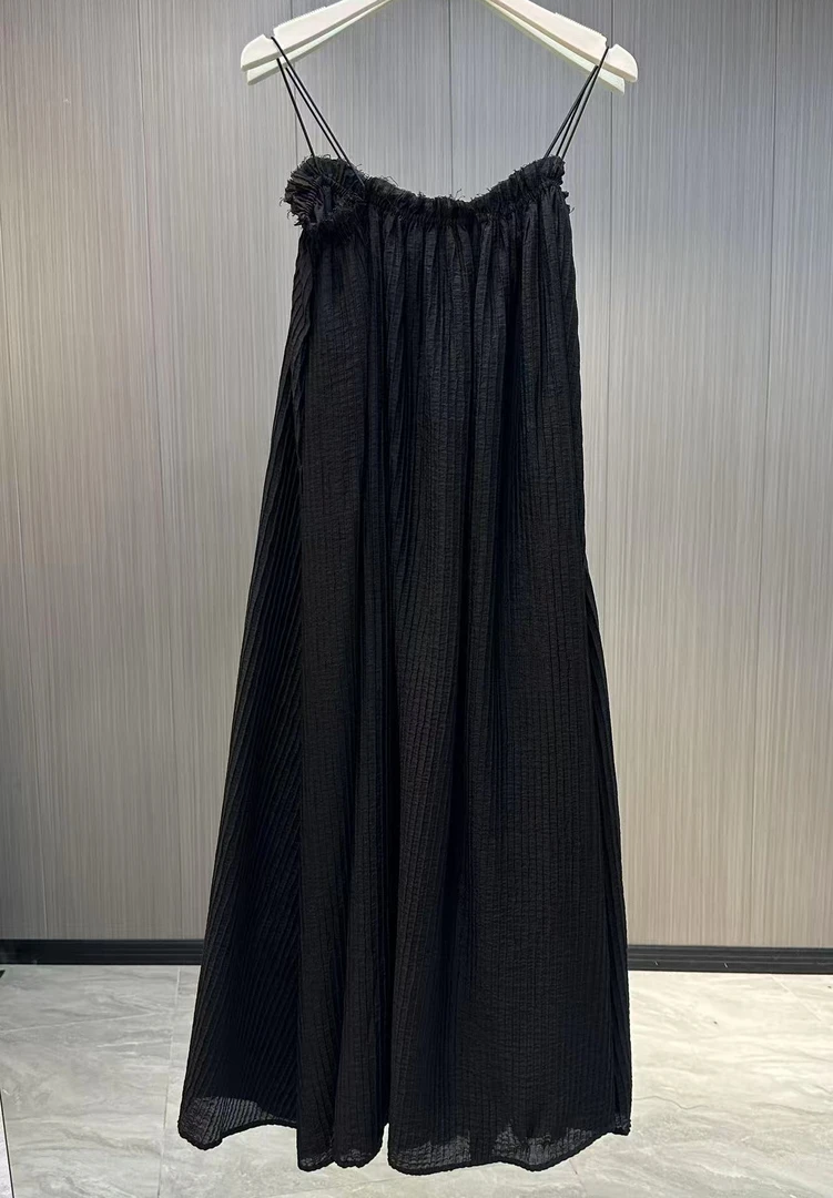 高级设计感褶皱抹胸吊带长裙连衣裙126