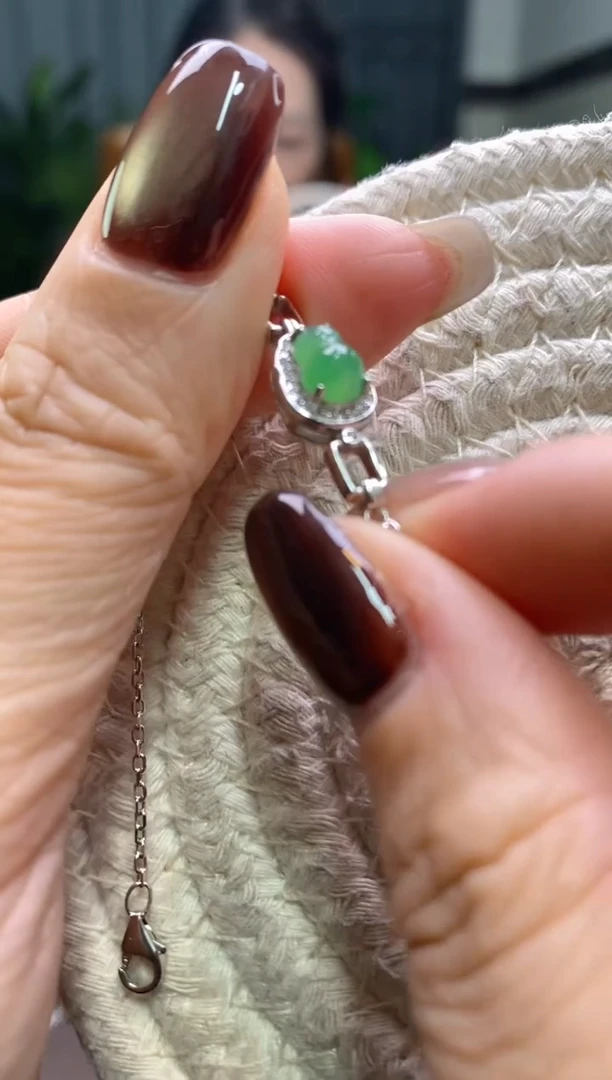 颈饰银S925镶嵌翡翠净货16592