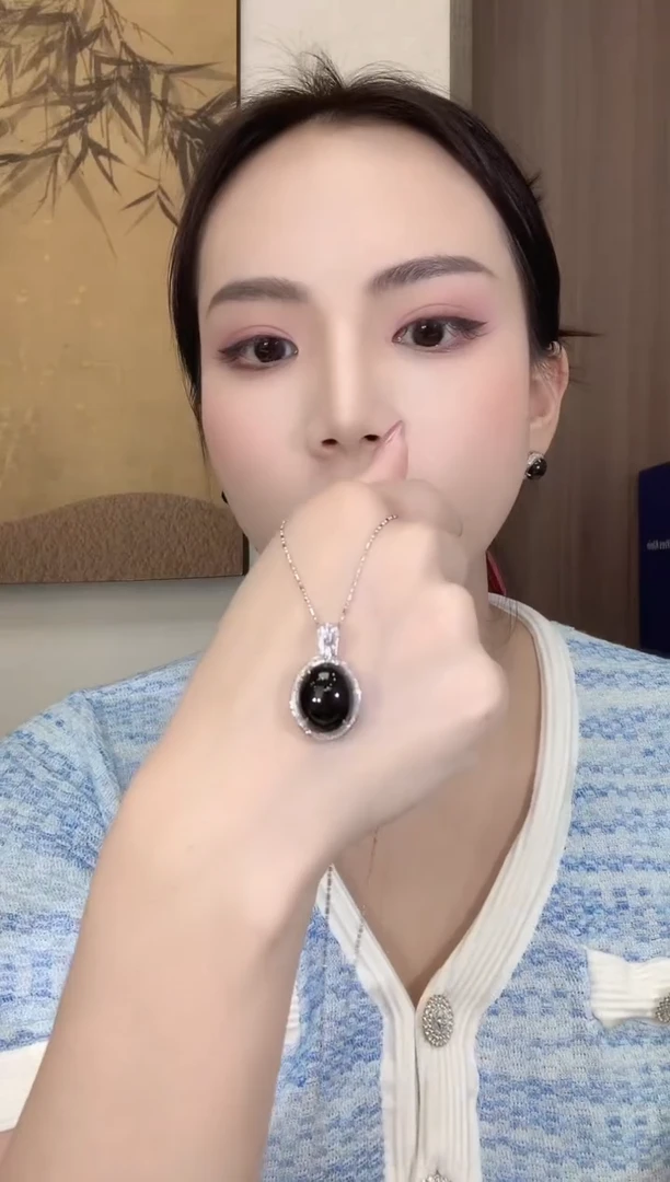 翡翠18K金镶嵌吊坠(不含链)D32