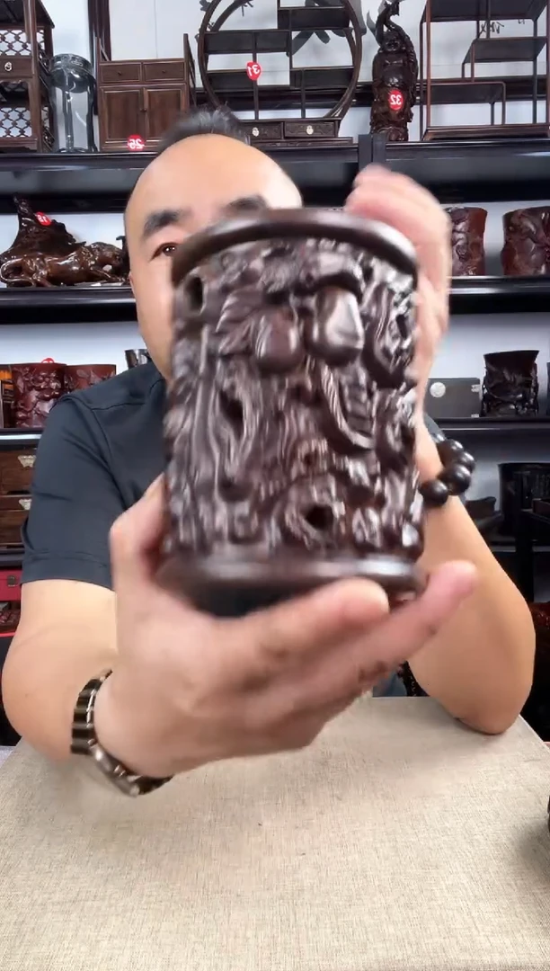木寿桃笔筒老李红木工艺品