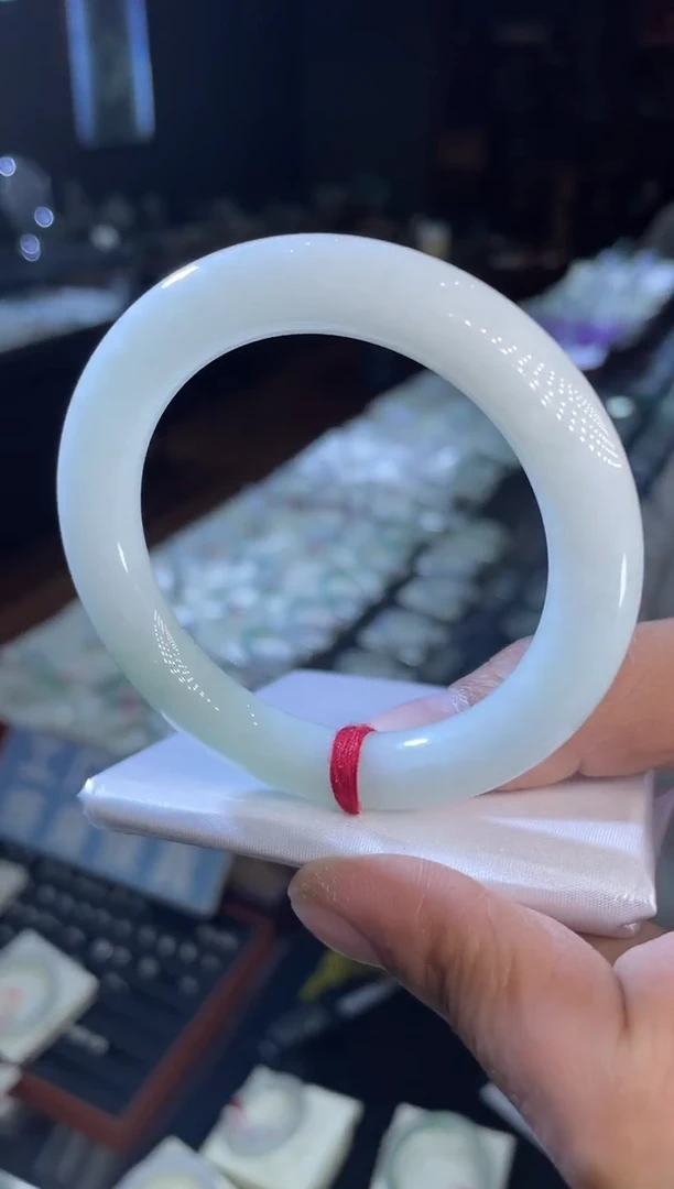 未镶嵌手镯翡翠圆条54