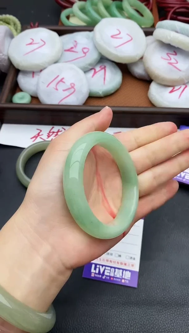 未镶嵌手镯石英质玉86+56.6