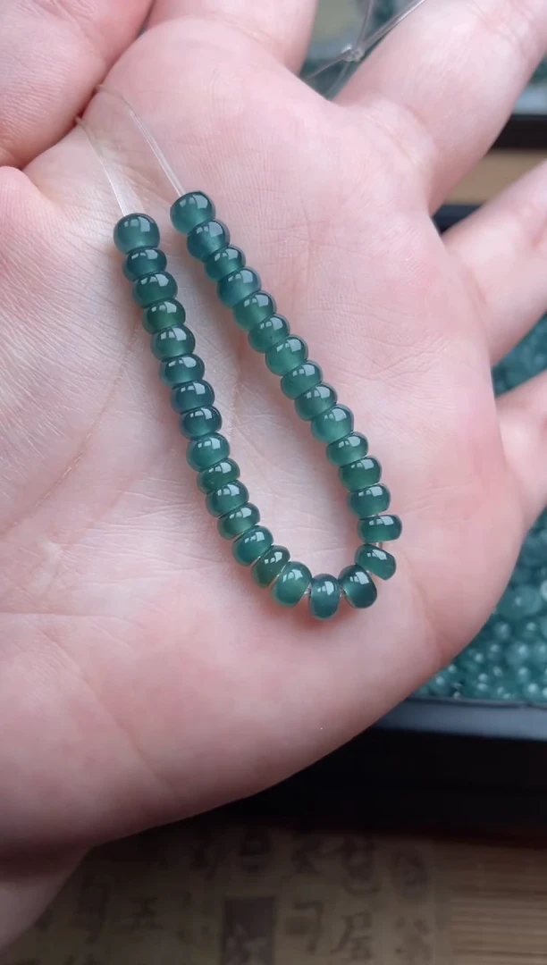 【闪购商品】翡翠手串未镶嵌算盘珠深色