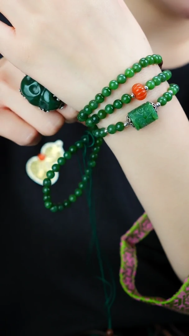 颈饰未镶嵌和田玉（碧玉）元****创1