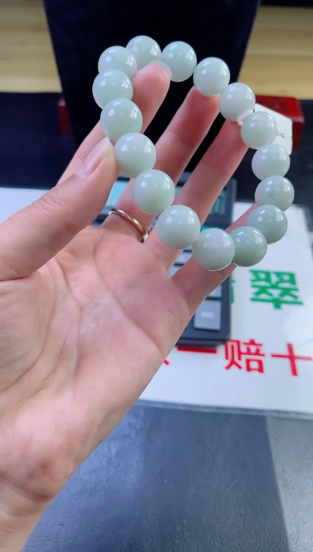 定制翡翠未镶嵌珠串