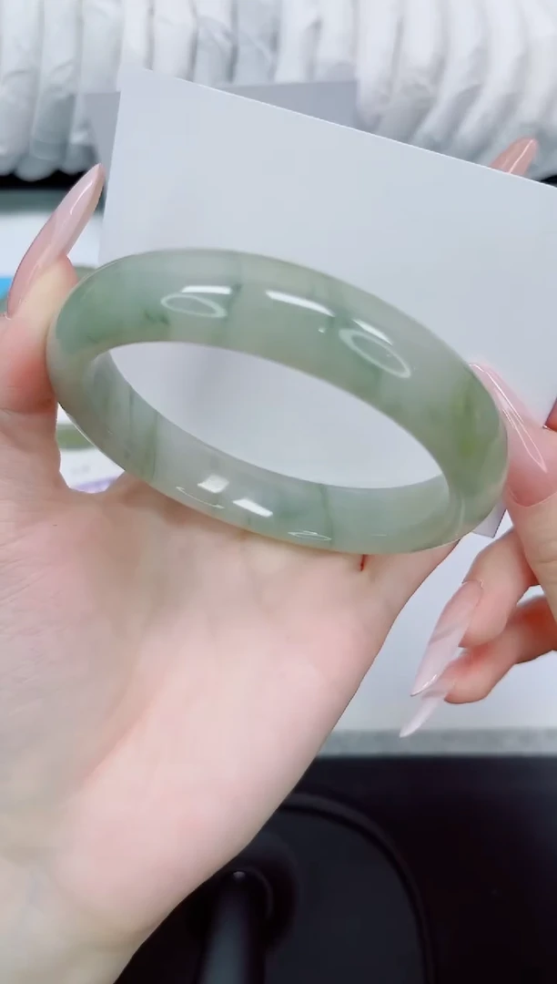 石英质玉手镯未镶嵌67