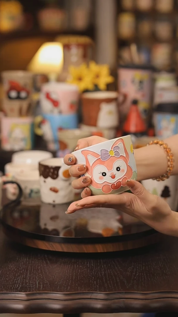 摆件景德镇釉下彩绘设计师款式陶瓷