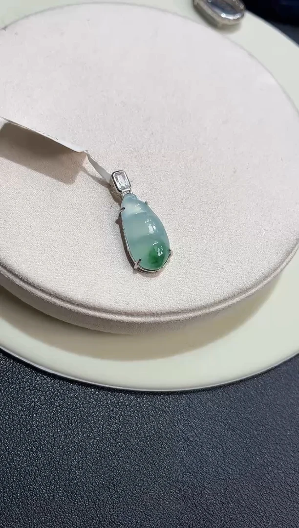 吊坠(不含链)银S925镶嵌翡翠【挽石珠宝】豆子