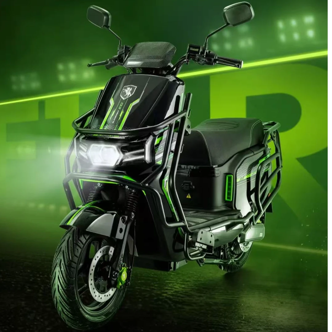 黑骑士E10大功率长续航12寸TCS新国标智能高速电动车外卖专用电摩