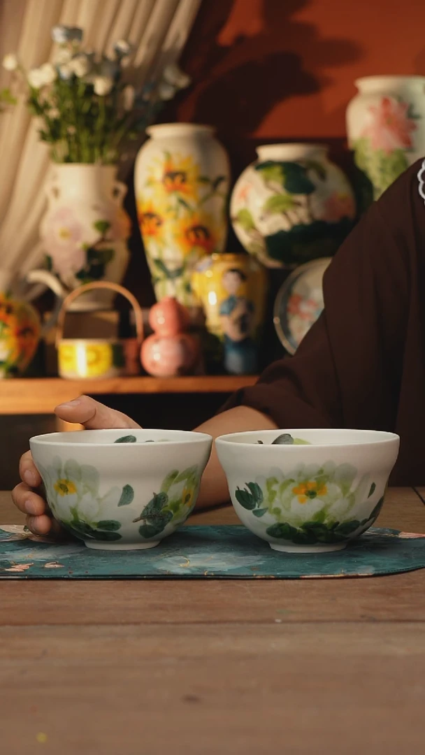 瓶景德镇设计师釉下手绘陶瓷花瓶