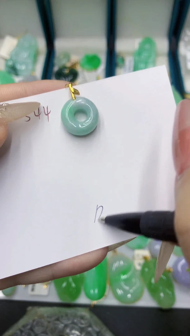 颈饰未镶嵌翡翠111111