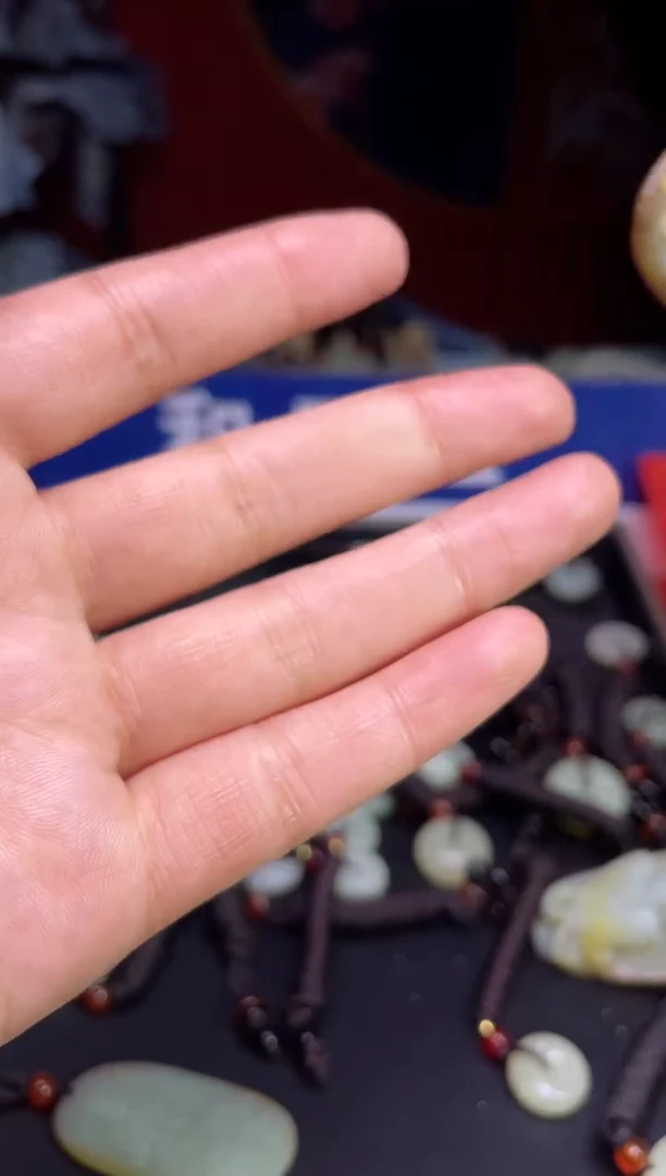 颈饰未镶嵌和田玉123