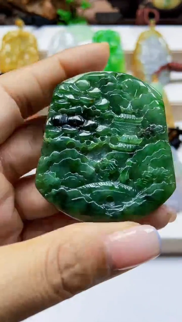 颈饰未镶嵌翡翠翡翠A货