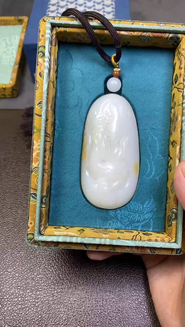 和田玉未镶嵌挂件和田玉吊坠
