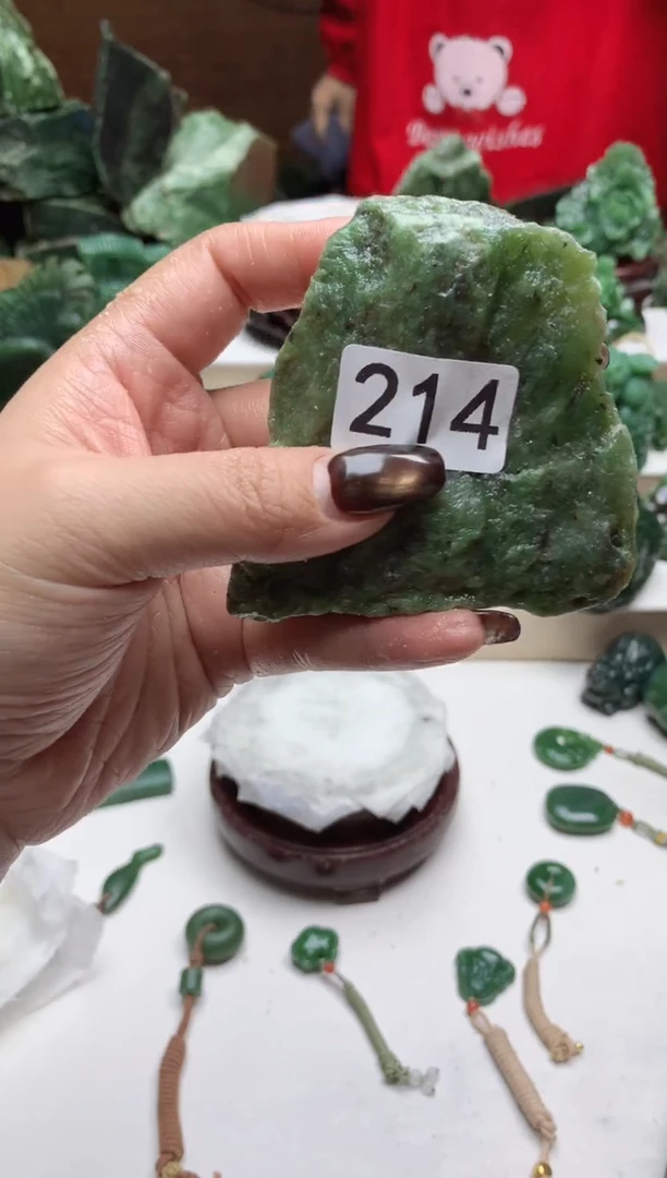 未镶嵌和田玉摆件1