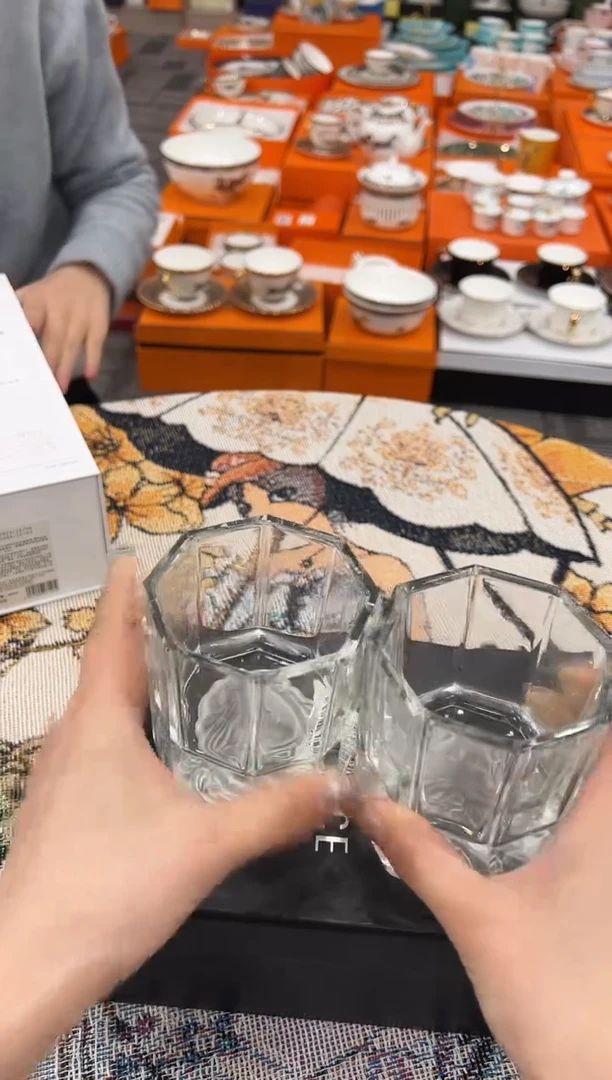 【闪购商品】杯H825--------------