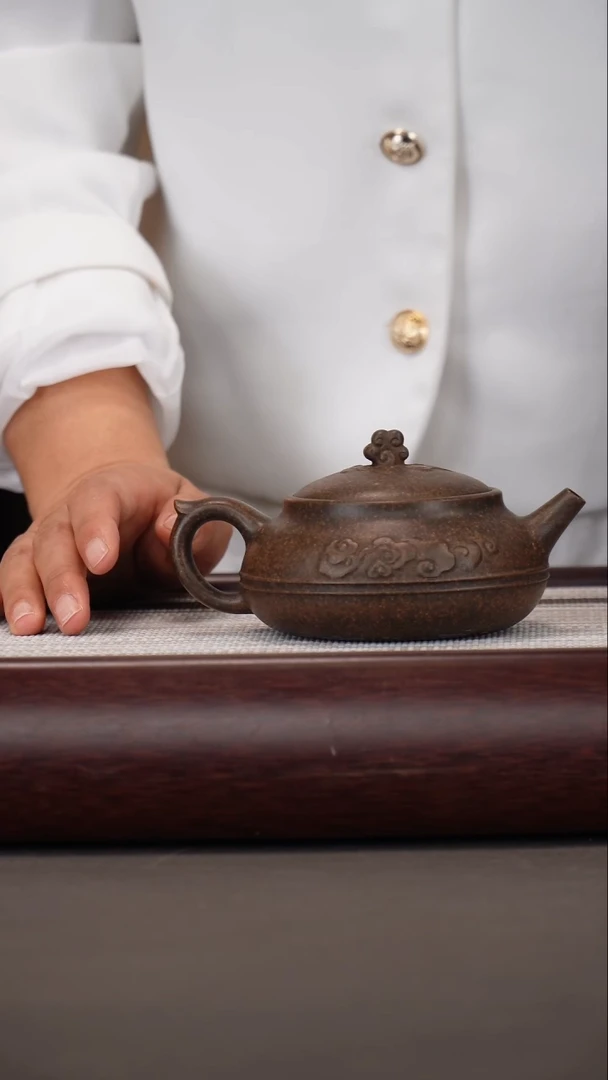 茶壶紫砂邵德华 扁腹 大亨青玉段 260cc