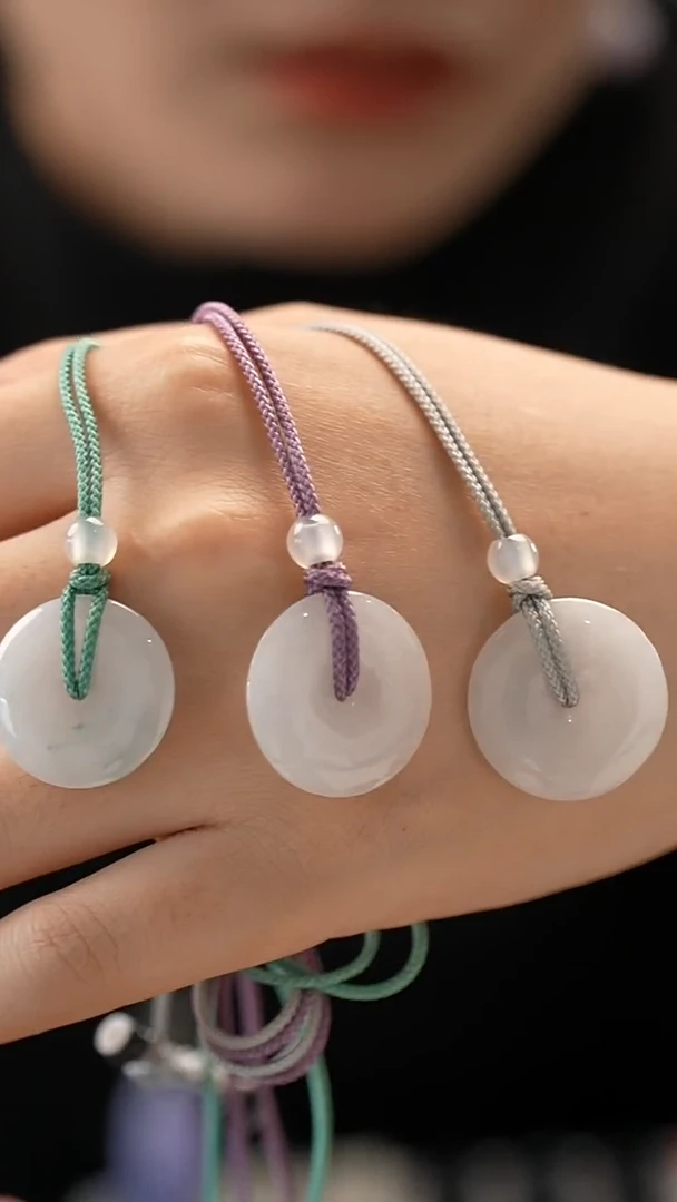 翡翠未镶嵌颈饰平安扣多样性发一件