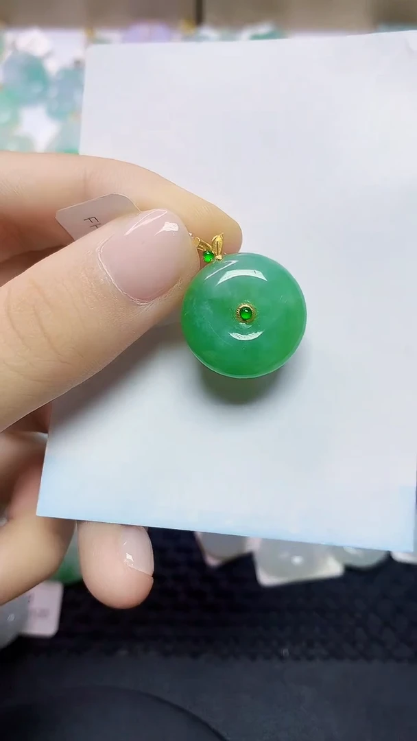 翡翠18K金镶嵌颈饰453453453